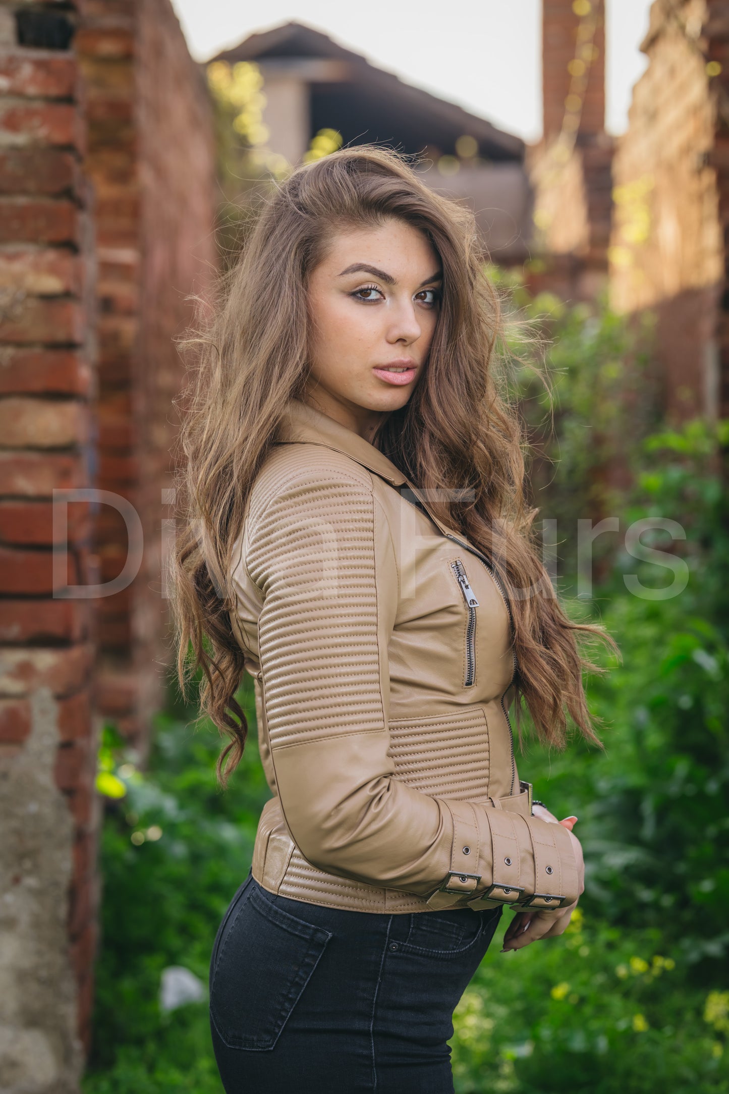 Kožna jakna ženska-krem