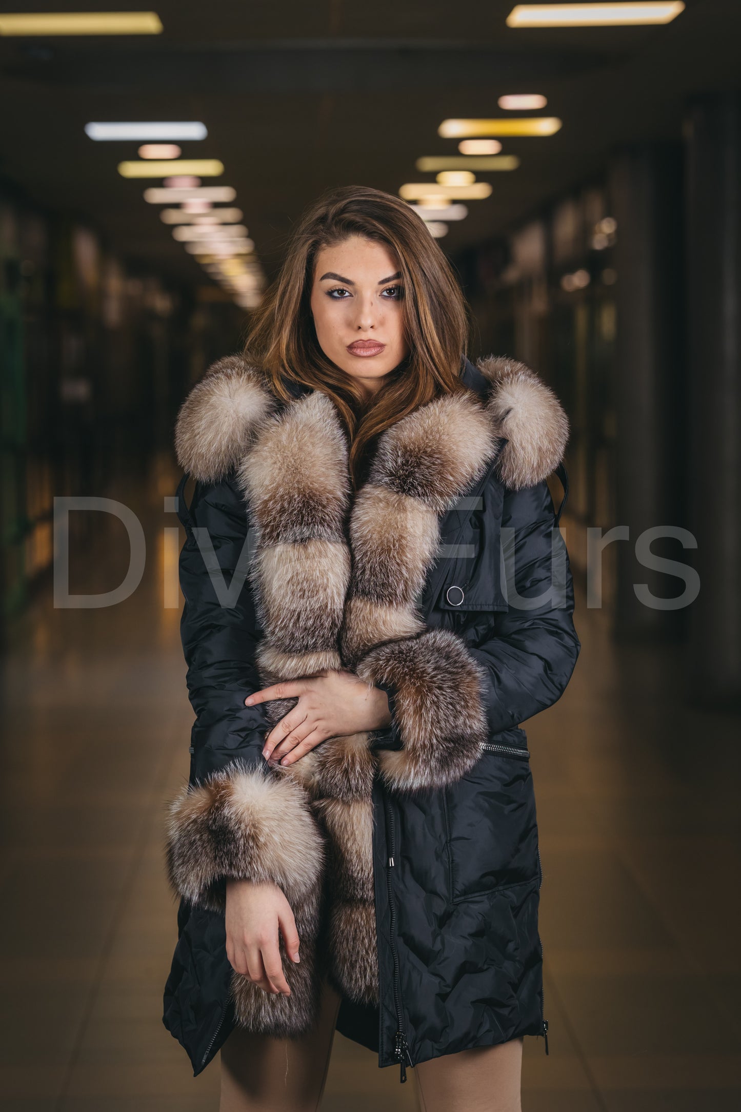 Perjana jakna sa krznom-teget