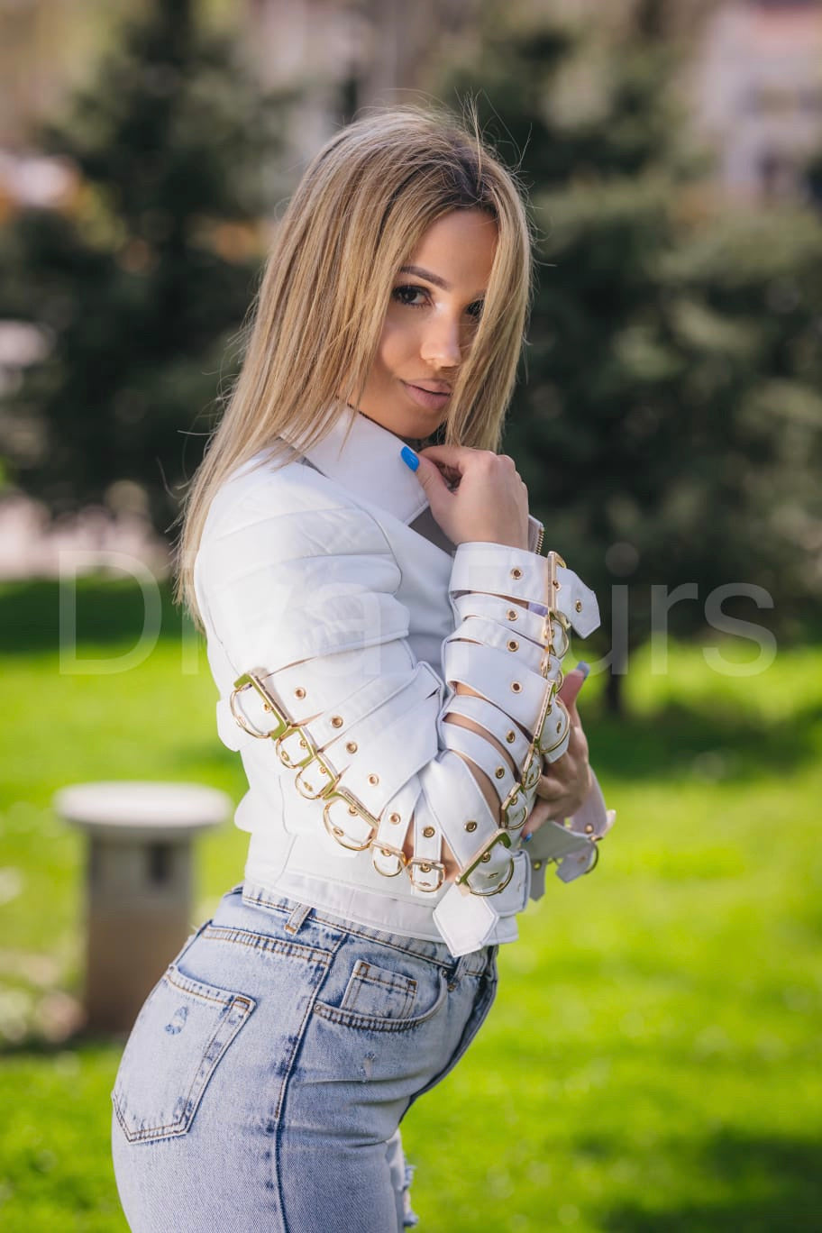 Bela ženska kožna jakna