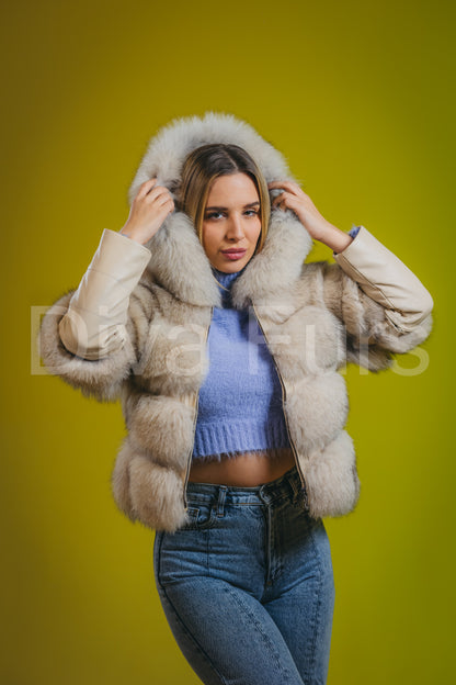 Bež bunda sa kapuljačom