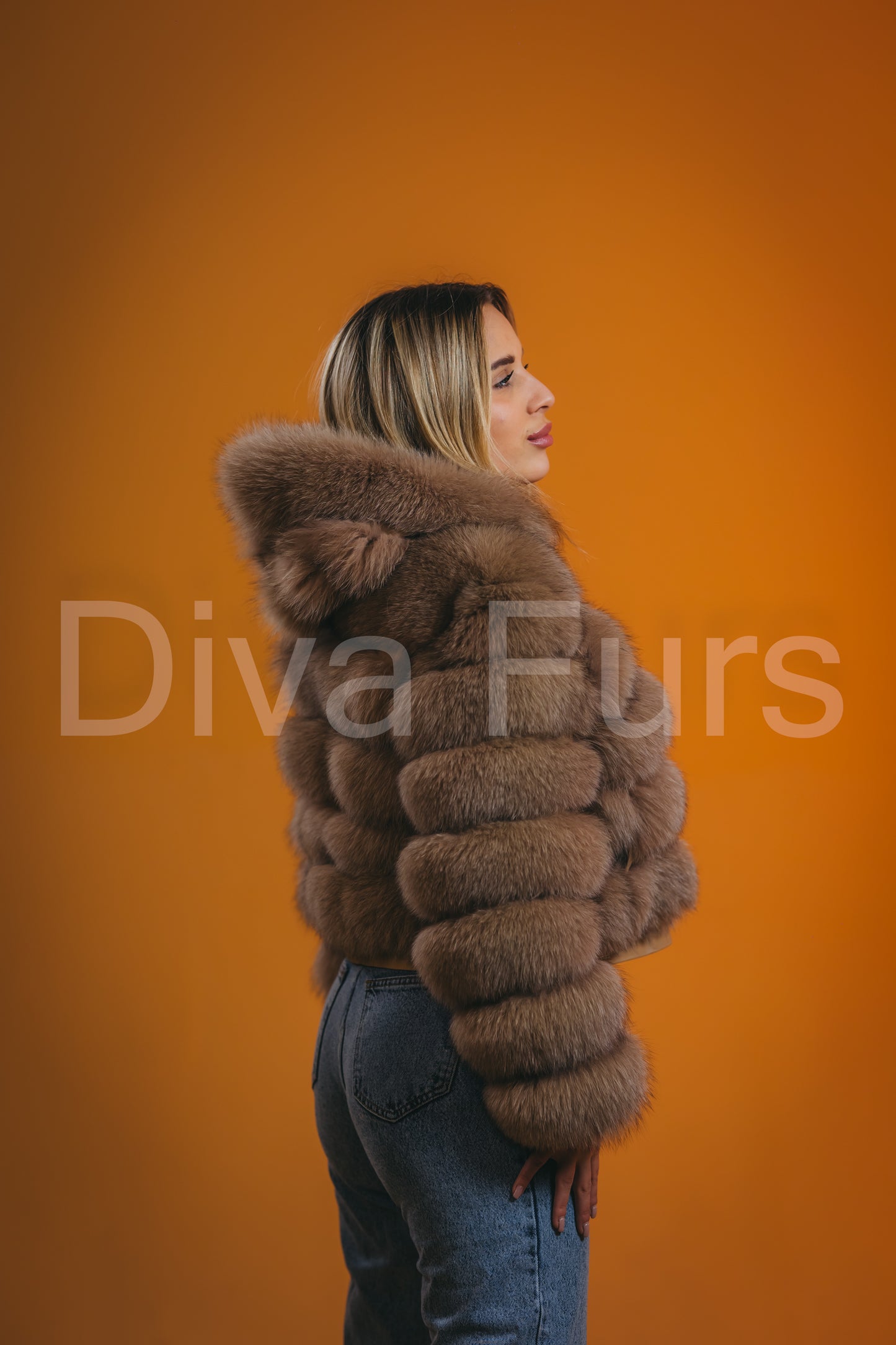 Braon bunda sa kapuljačom