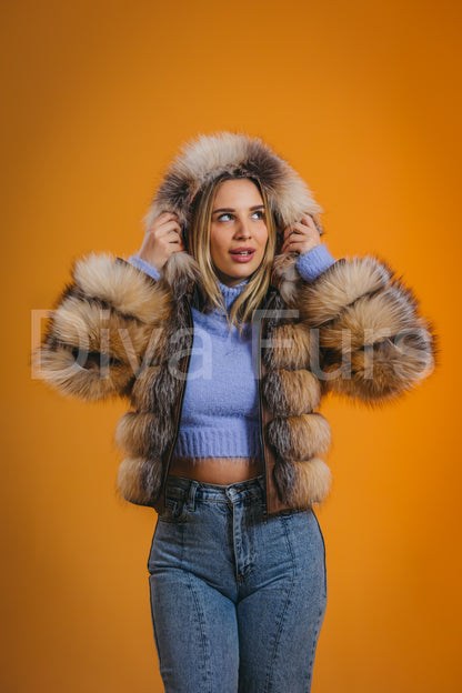 Braon šarena bunda sa kapuljačom